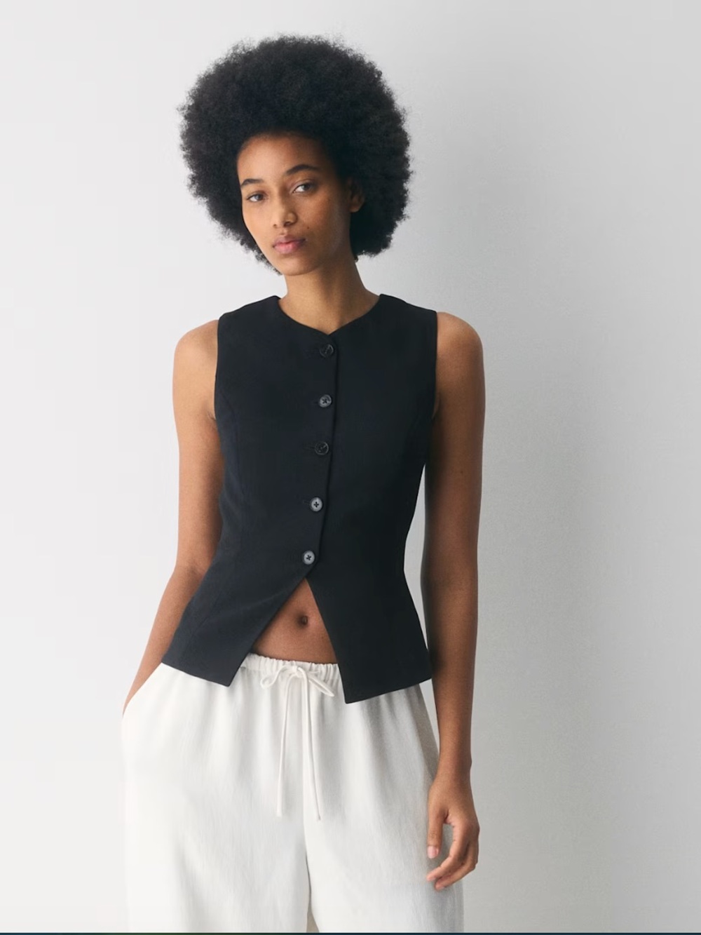 Aritzia Black Sleeveless Button Front Vest Top